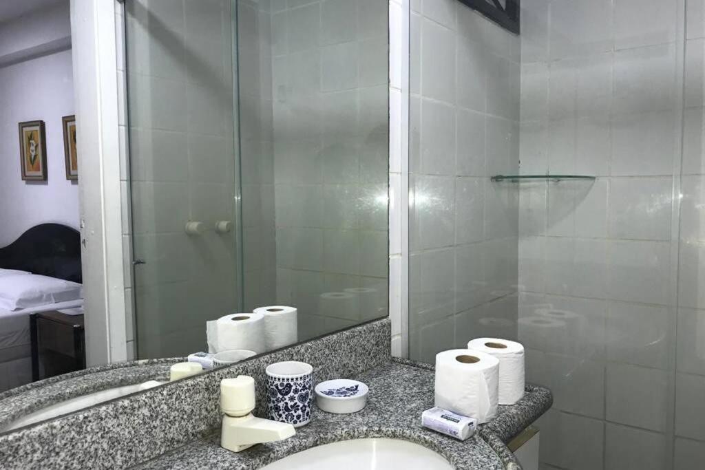 شقة 13 Flat Beira Mar Com Energia, Vaga, 3 Camas, Wi-Fi E Ar فورتاليز المظهر الخارجي الصورة